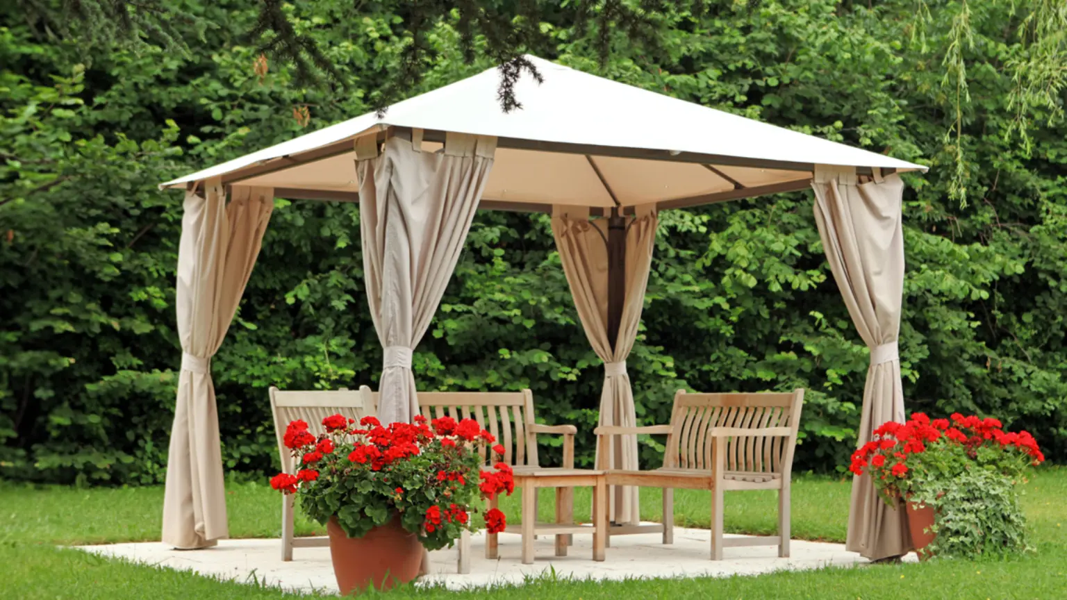 Pergola hero